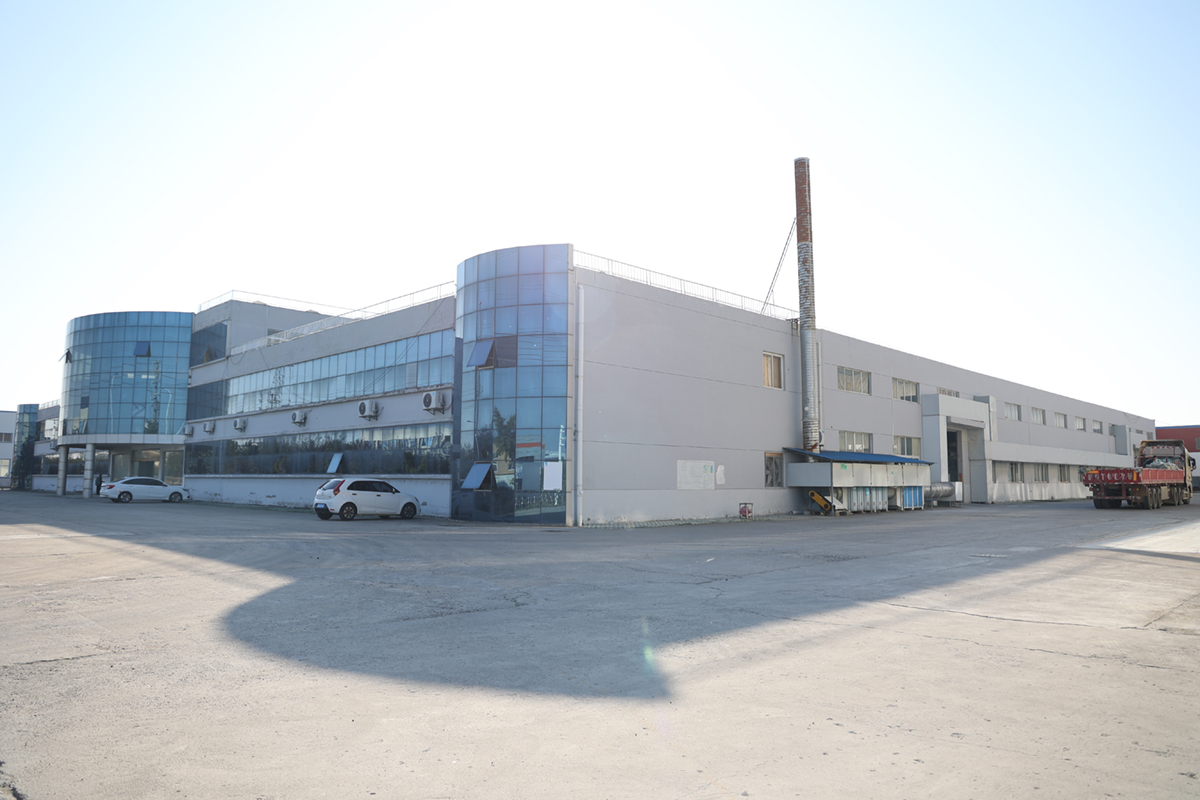 Modern shower room manufacturing facility of Daya Sani-Ware in China, showcasing large-scale production, quality control, and B2B export capabilities